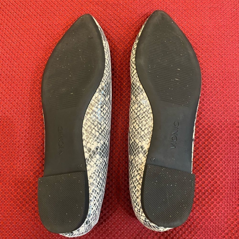 Vionic Caballo Snake Skin Print Pointed Ballet Fl… - image 8